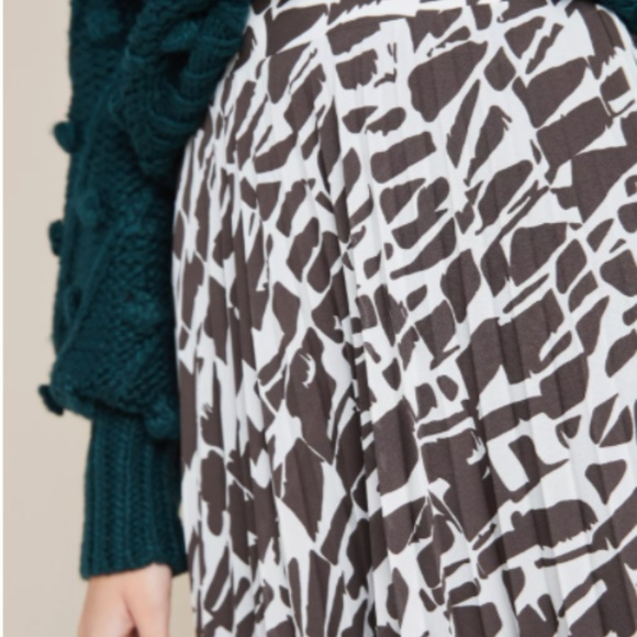 Anthropologie Maeve pleated midi skirt NWT - Picture 7 of 8